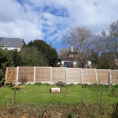 Maison Et Velos A Godinne Dans La Vallee De La Meuse エクステリア 写真