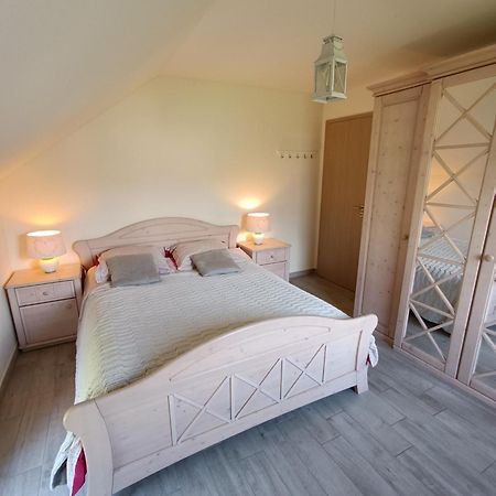 Maison Et Velos A Godinne Dans La Vallee De La Meuse エクステリア 写真