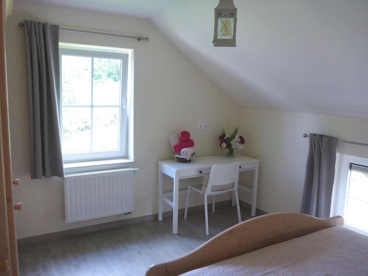 Maison Et Velos A Godinne Dans La Vallee De La Meuse エクステリア 写真