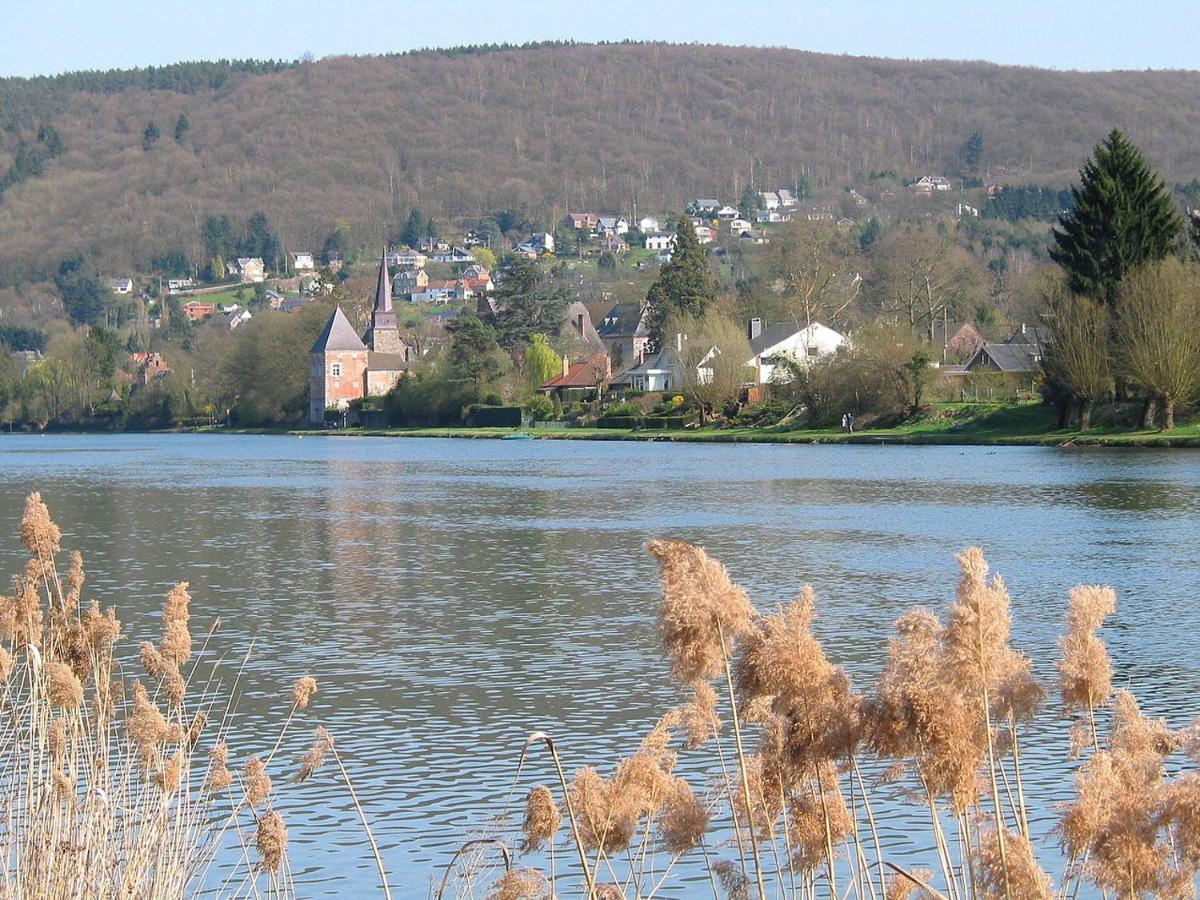 Maison Et Velos A Godinne Dans La Vallee De La Meuse エクステリア 写真
