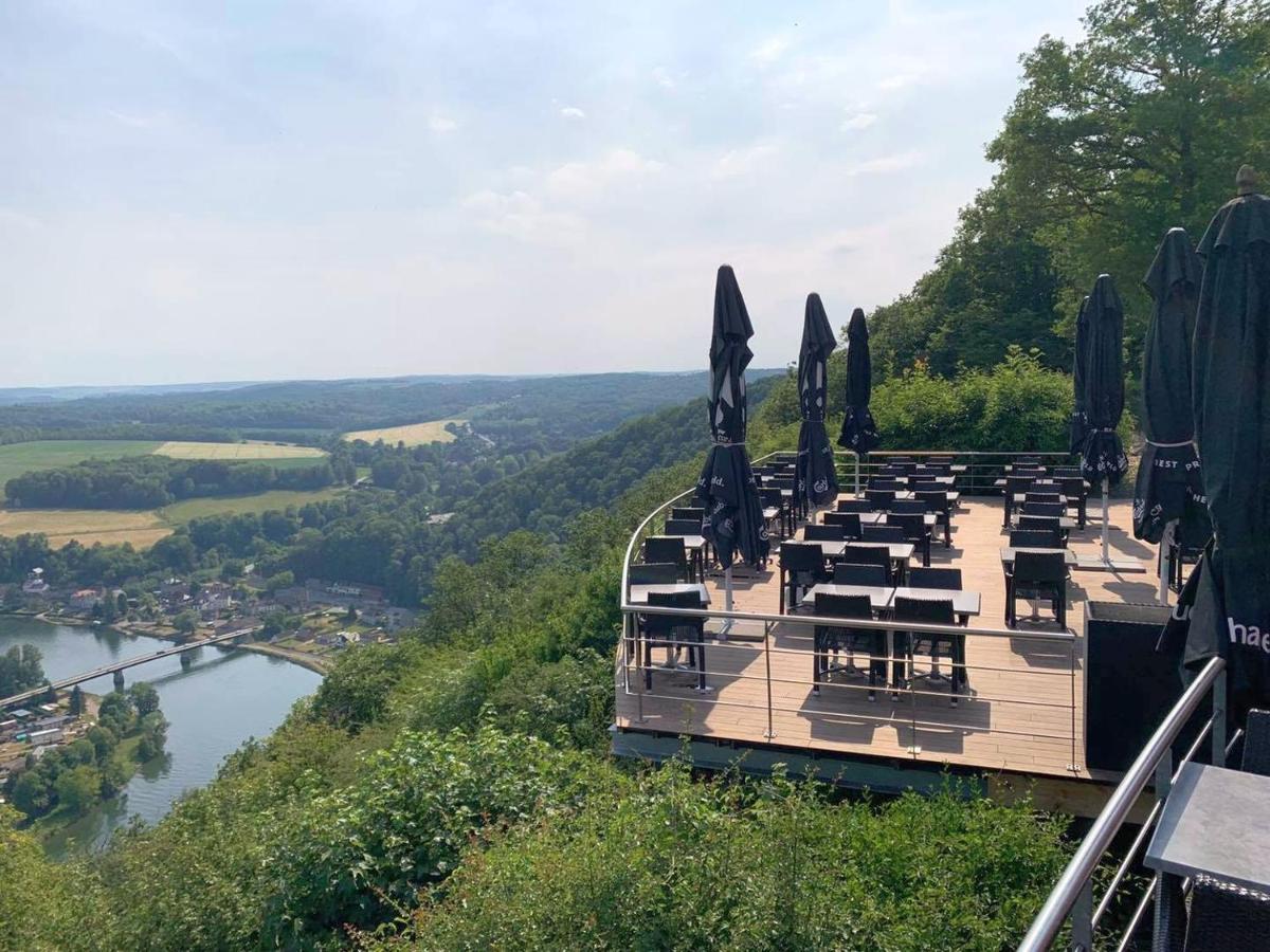 Maison Et Velos A Godinne Dans La Vallee De La Meuse エクステリア 写真