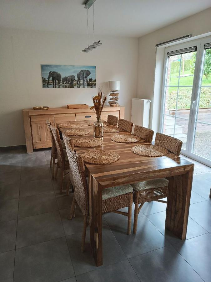 Maison Et Velos A Godinne Dans La Vallee De La Meuse エクステリア 写真